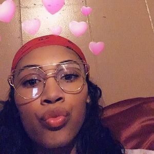 Meet your Posher, Madeline